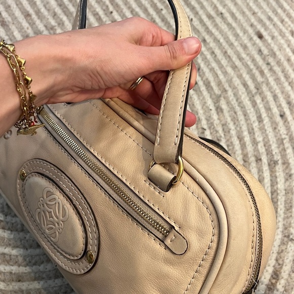 Vintage Loewe Nappa Leather Cream / Light Pink Mini Anagram Boston bag. - Picture 11 of 13